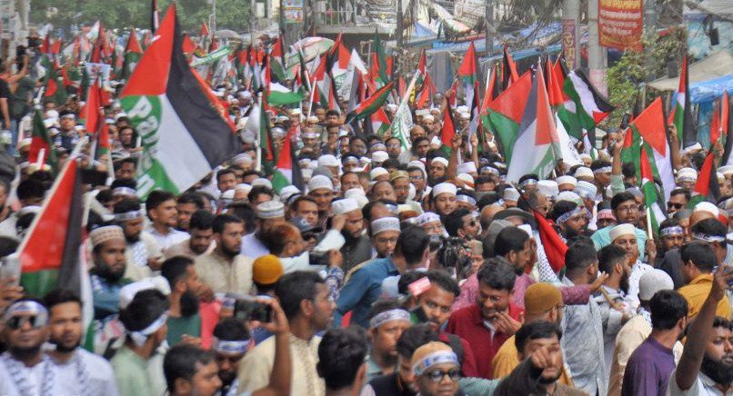Thousands march in Bangladesh in solidarity with Palestine - Focus Bangla photo