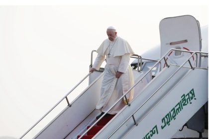 Pope Francis arrived in Dhaka on November 30, 2017 - PID file photo