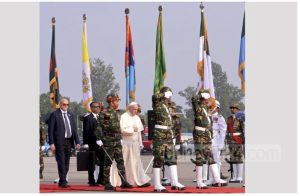 Pope Francis is seeen poised to lay wreaths at the National Martyrs’ Memorial in Savar during his 2017 visit to Bangladesh - PID file photo  