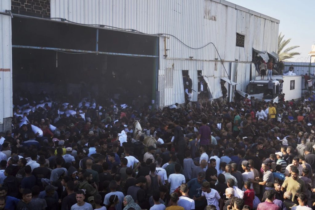 27 killed while heading to aid site in Gaza