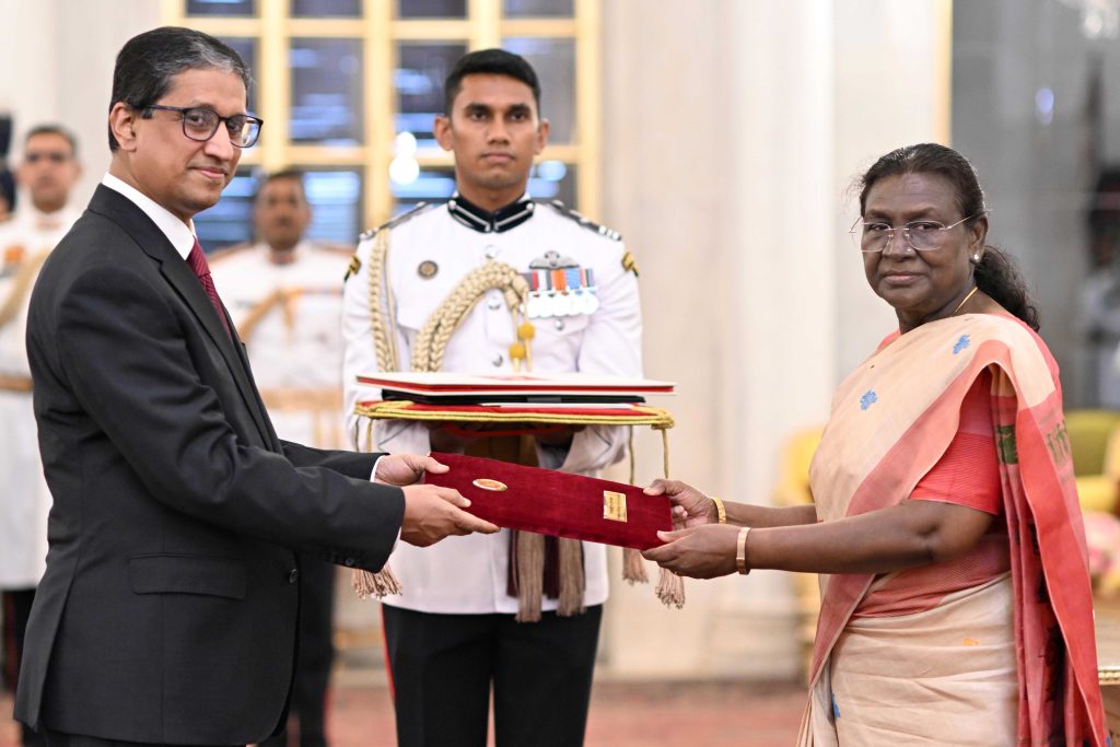 Hamidullah R Hamidullah presents credentials to Indian President Murmu