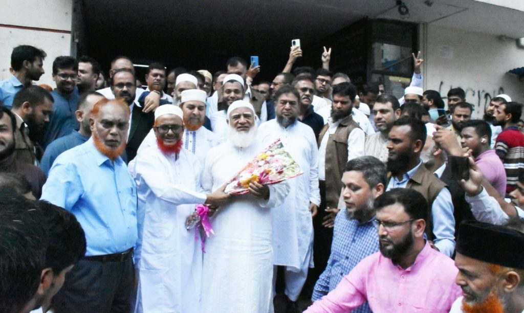 Jamaat leader Azharul walks out of jail