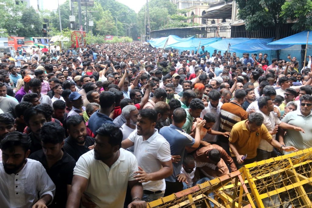 Ishraque supporters continue demonstration in Kakrail for second consecutive day