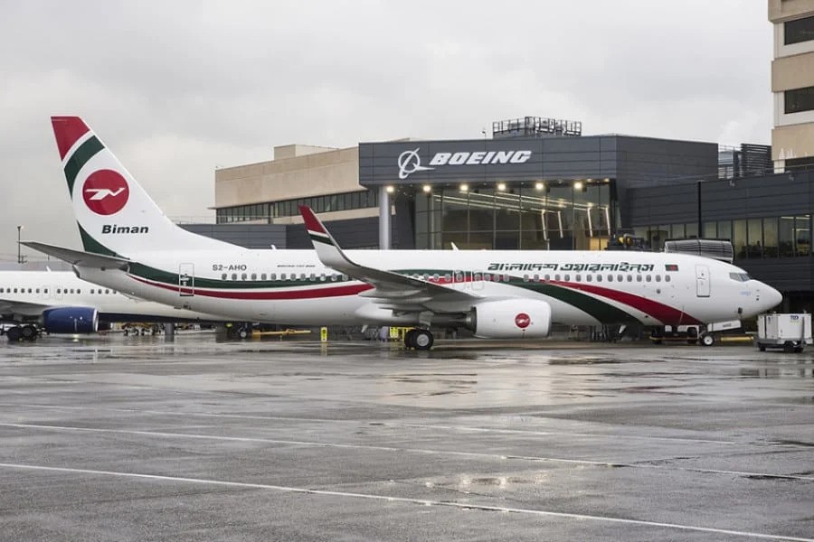 Biman flight makes emergency landing