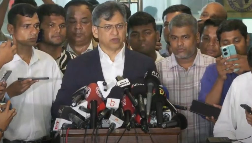 Salahuddin calls to provide secondary education in mother tongue