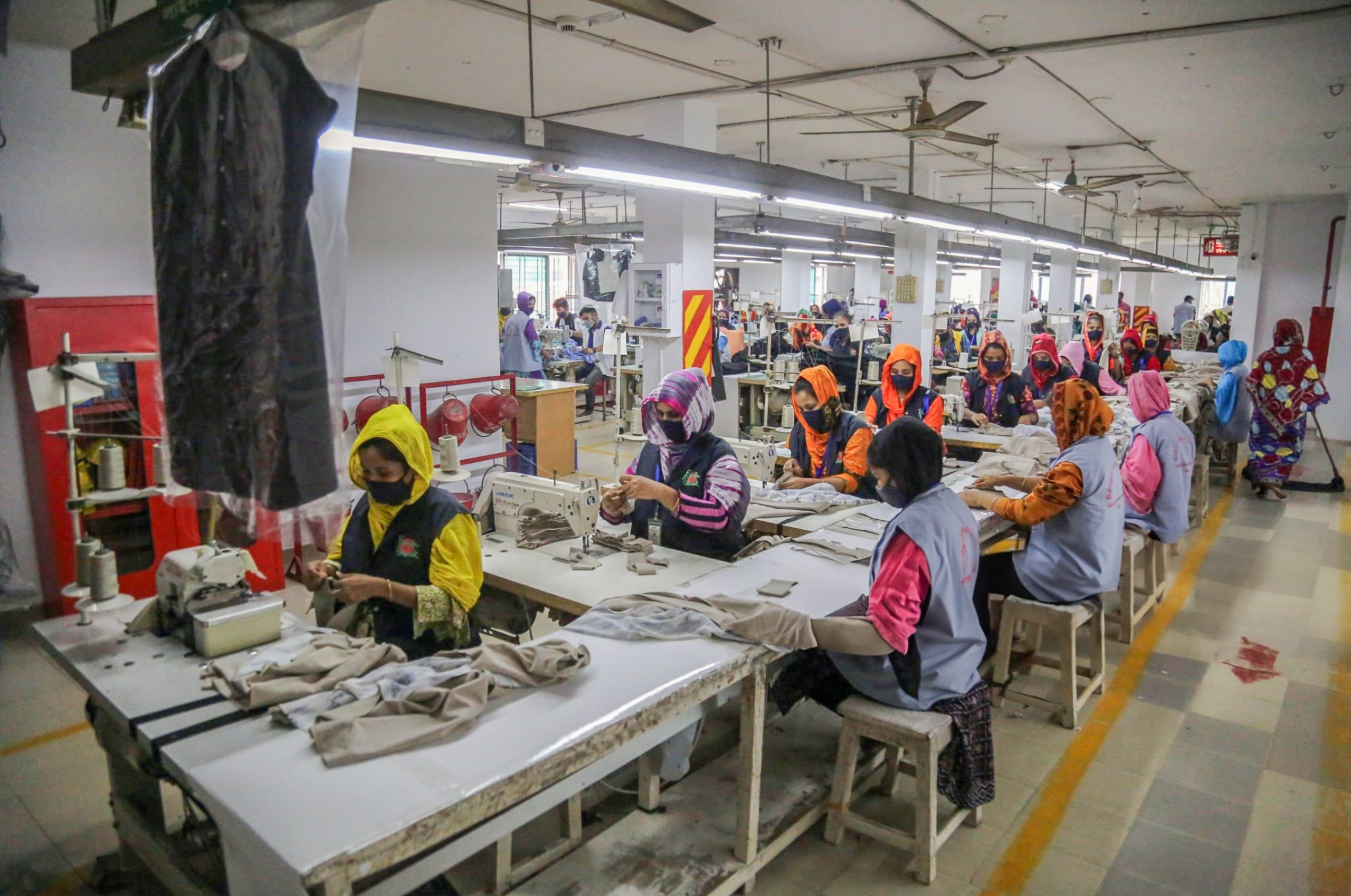 Apparel exports to Europe soar, but over-reliance raises concerns
