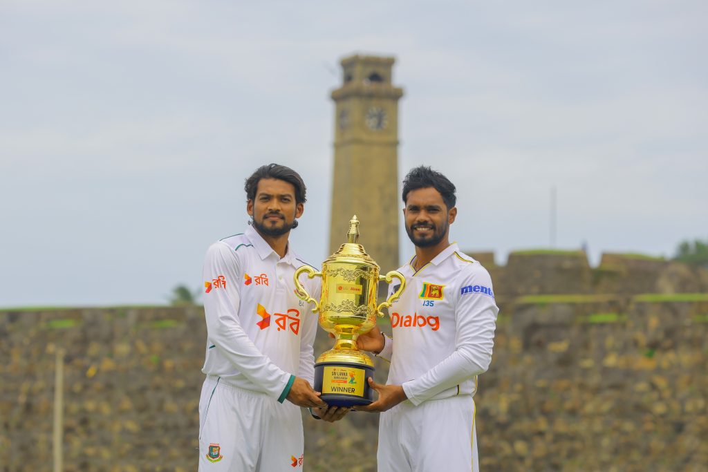 Bangladesh win toss and opt to bat as Angelo Mathews begins farewell Test in Galle