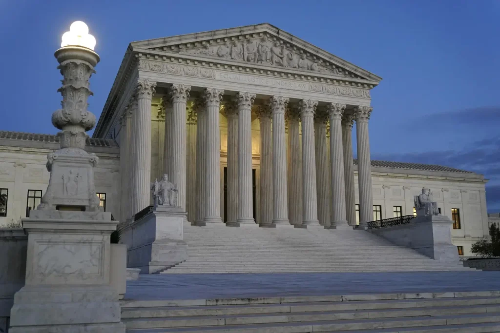 Scotus allows Trump to deport migrants away from their home countries migrants