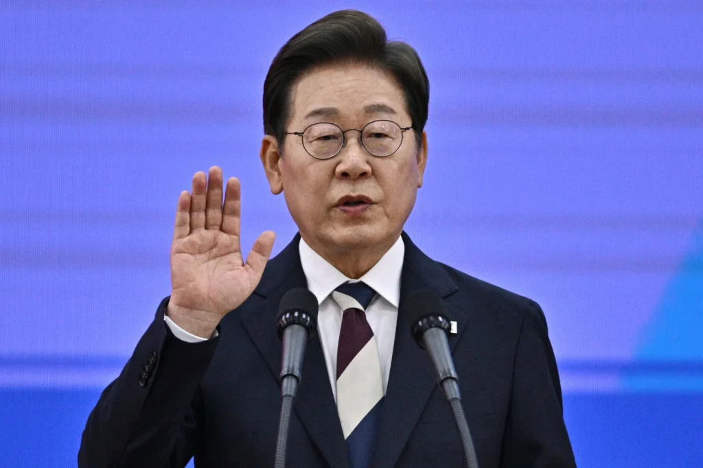 S Korea’s president promises better ties with N Korea, USA, Japan