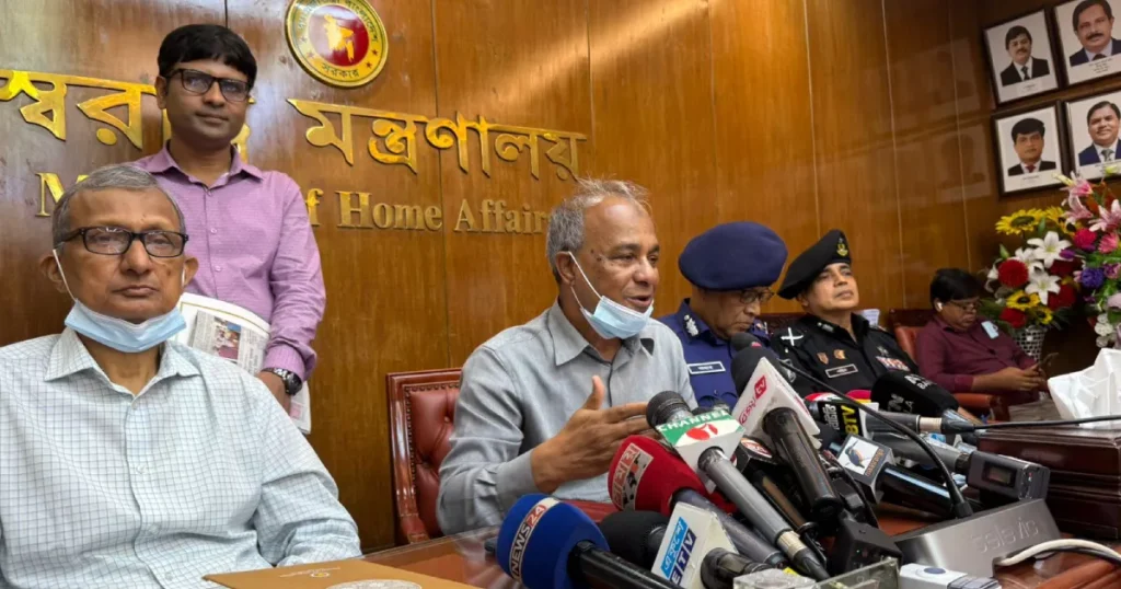 Asif taking ammo magazine to airport was an ‘accident’: Home adviser Asif ammo magazine