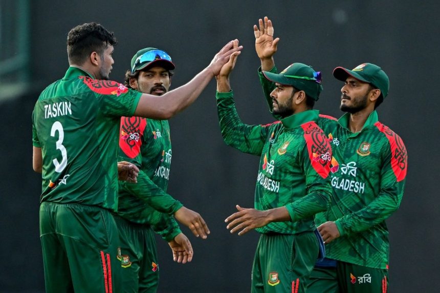 Akram points to mental issues behind Miraz and co.’s struggles