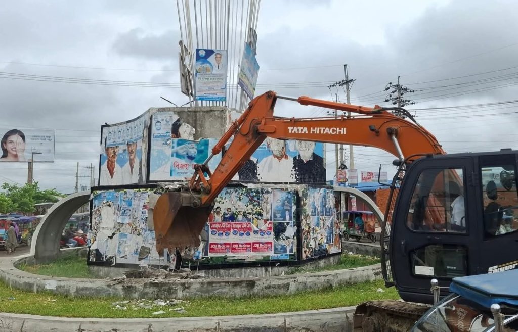 Jamalpur’s Bijoy Chattar to be demolished, replaced by July Martyrs Memorial