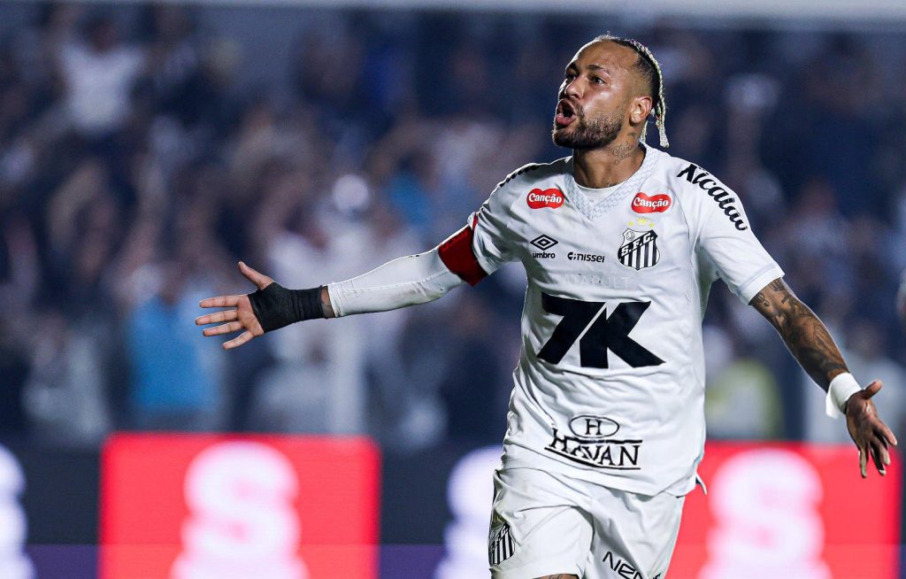 Neymar inspires Santos to victory against unbeaten Flamengo Neymar