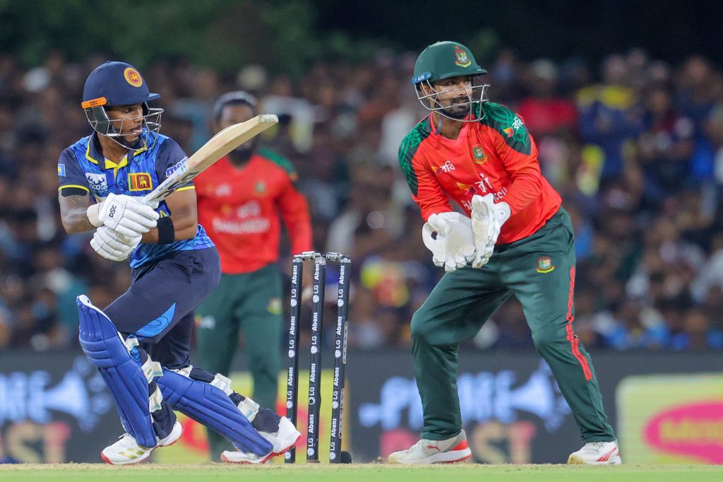 Tigers lose toss and bowl in T20I series decider against Lankans