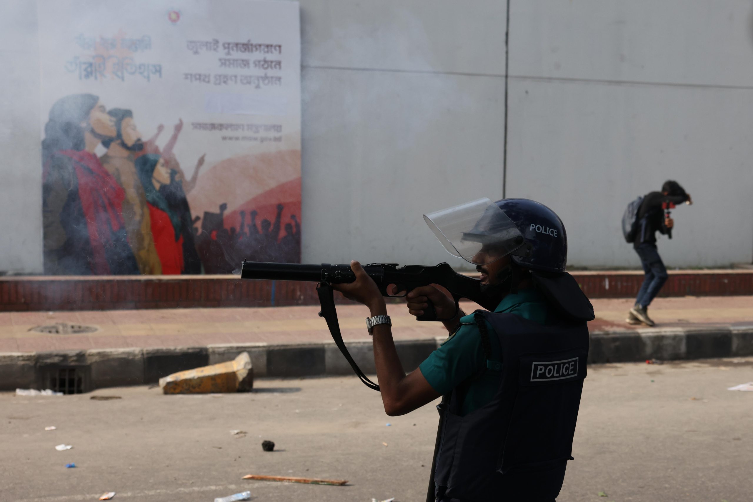 Student protesters storm Secretariat