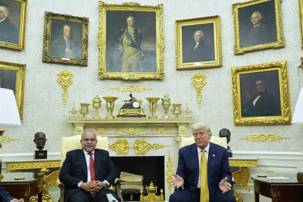 Trump hosts Persian Gulf leaders as new violence raises questions about peace efforts