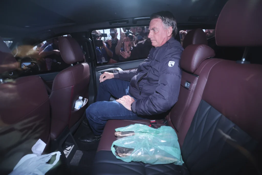 Brazil’s former President Bolsonaro ordered to wear ankle monitor Jair Bolsonaro