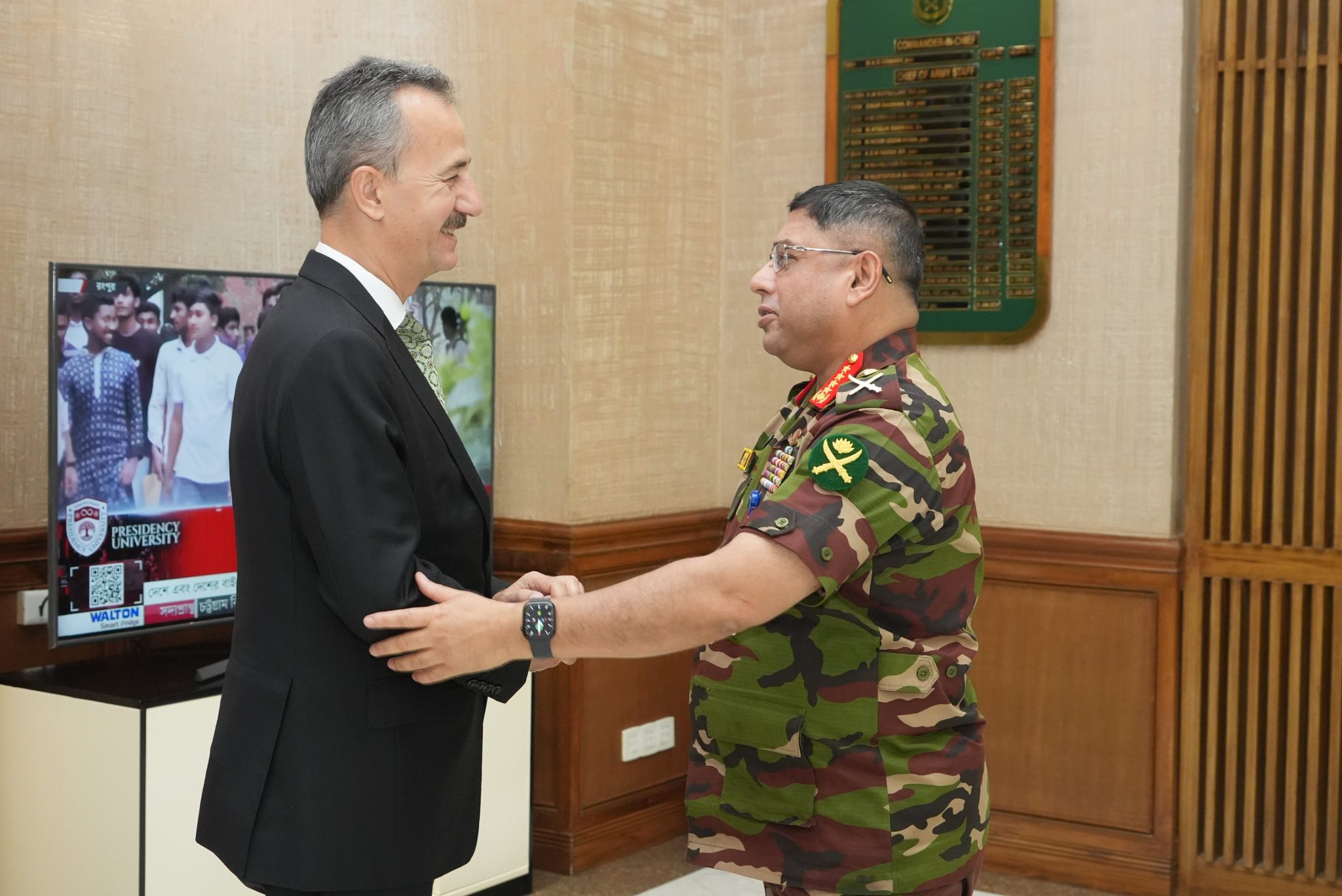 Türkiye’s secretary of defence industries calls on army chief