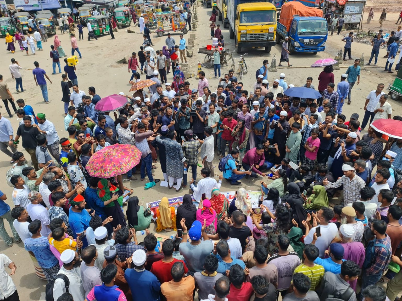 road blockade in Barishal