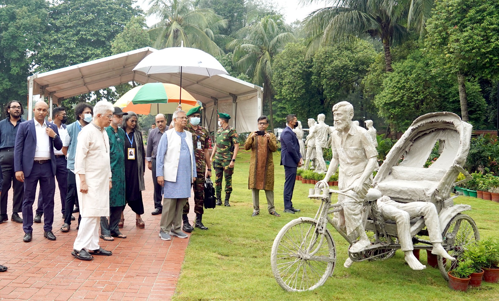 Yunus goes to Ganabhaban to inspect progress of July Memorial Museum