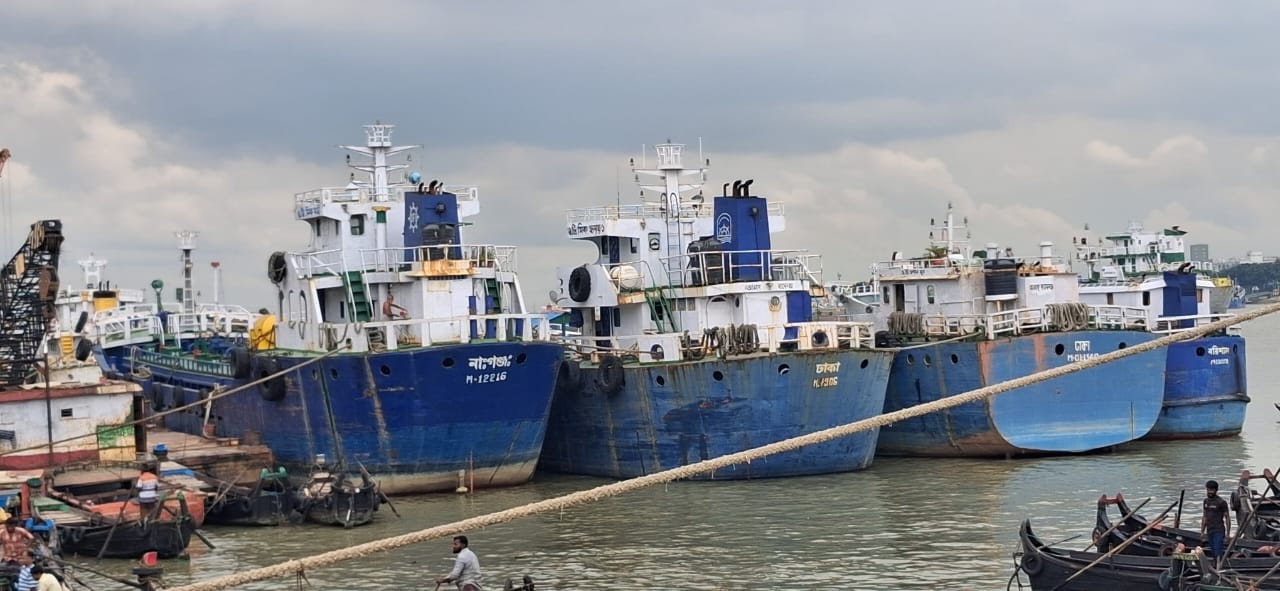 177 oil tankers face struggles as pipeline reduces fuel transport demand