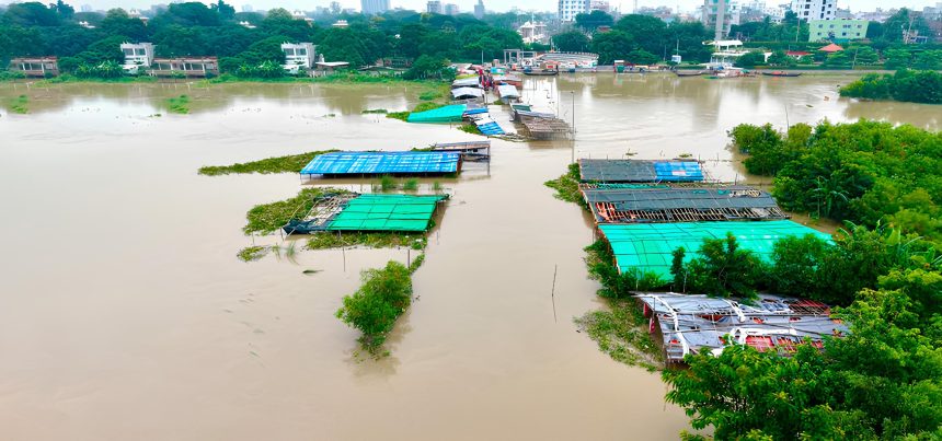 Lowlands in 12 districts face flood risk as river water levels rise