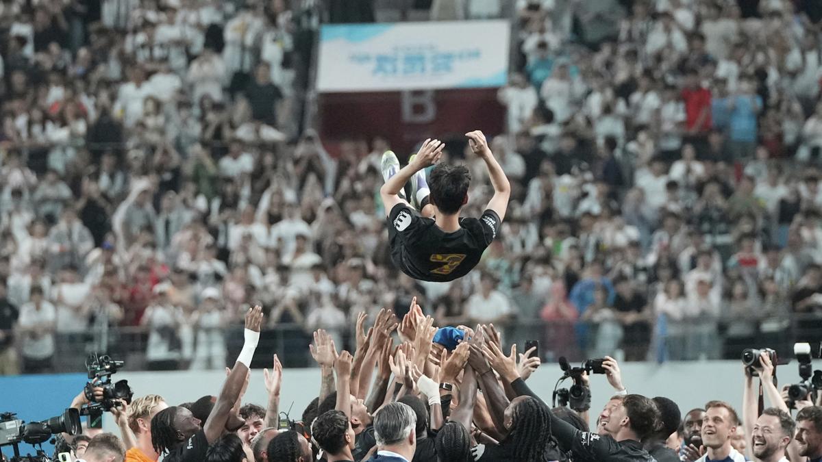 Son farewell Spurs