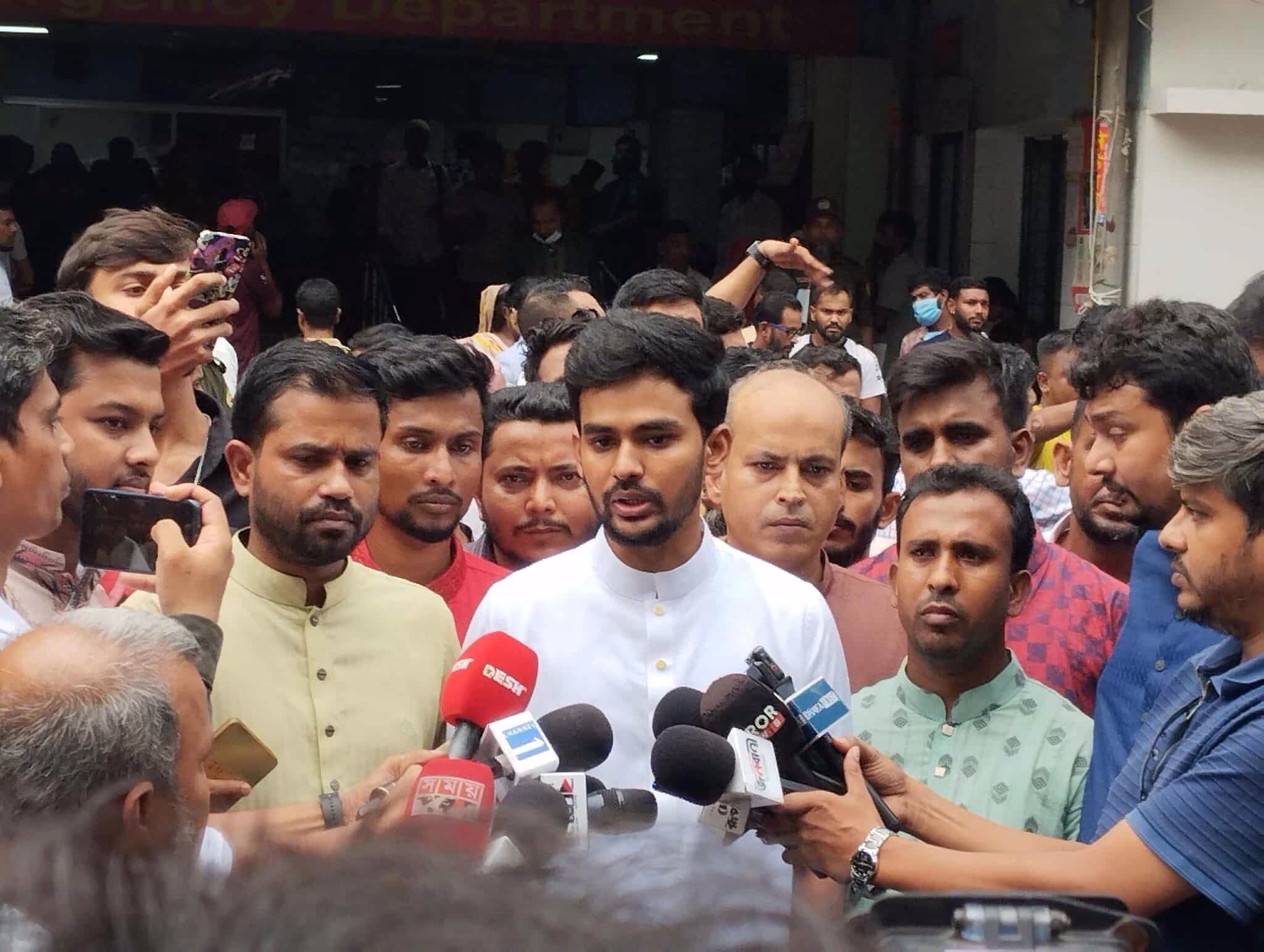Govt must take responsibility for attack on Nur: Asif Mahmud