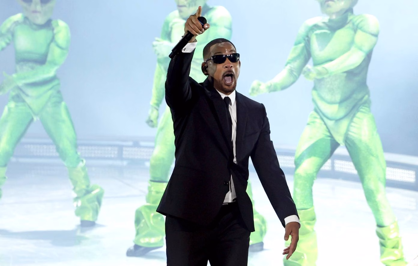 Will Smith draws accusations of creating AI fans