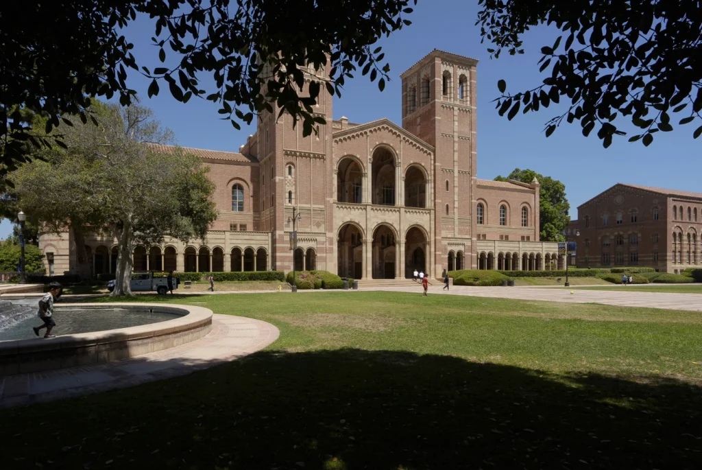 Trump administration seeks $1 billion settlement from UCLA