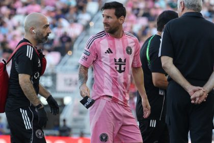 Messi minor leg injury