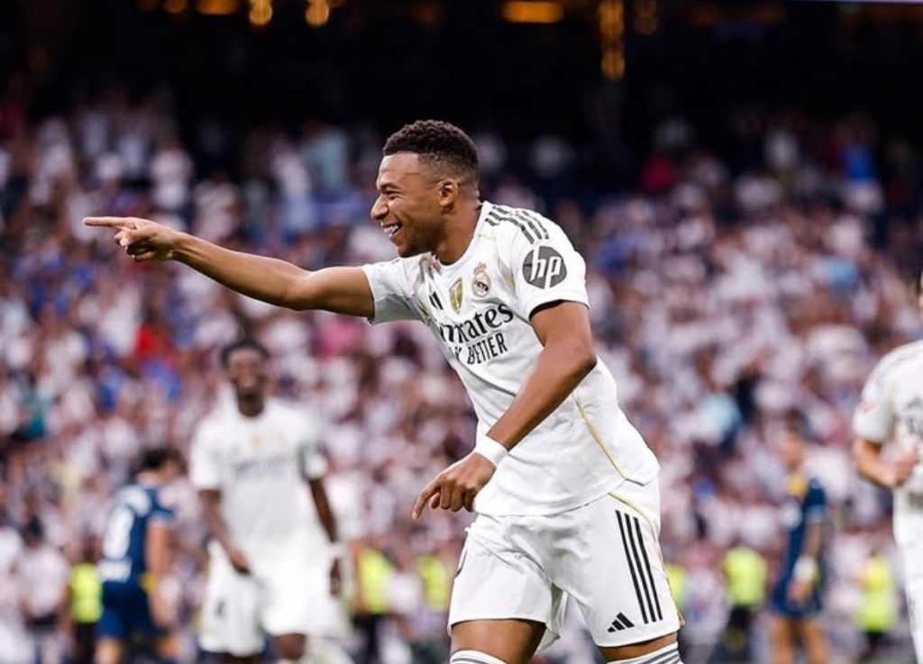 Real Madrid maintain perfect start with 4-1 victory over Levante