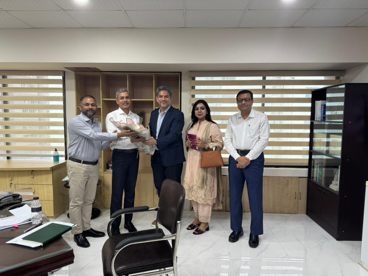 BGMEA seeks hassle-free customs bond services for garment exporters