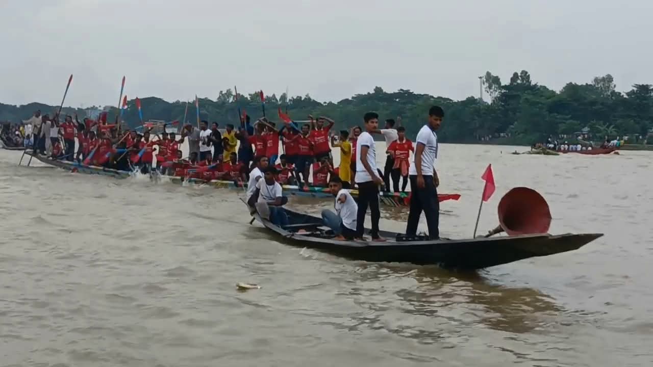 Colors, Cheers, and Culture: Hamorkona’s boat race brings river to life