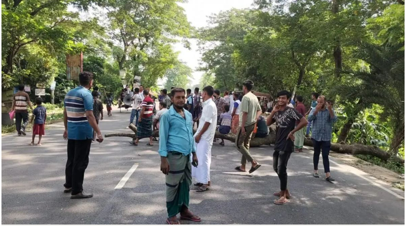 Road blockade: Faridpur-4 constituency reshuffle sparks local backlash