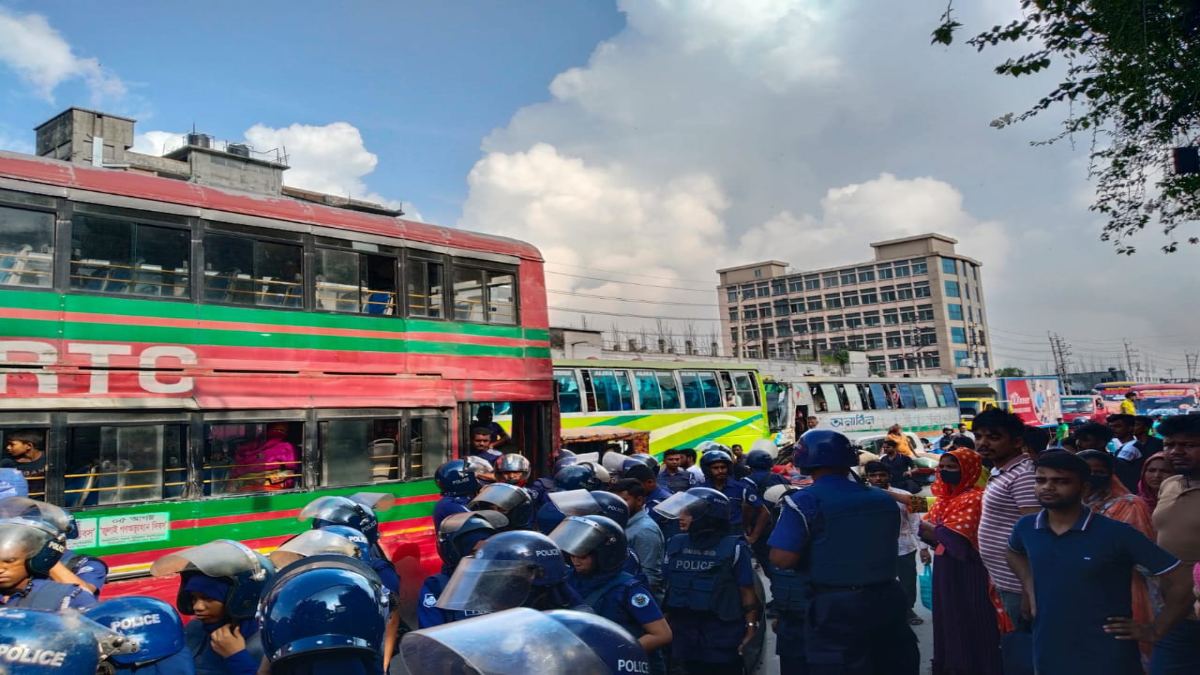 Gazipur workers disrupt traffic over unpaid July-August salaries