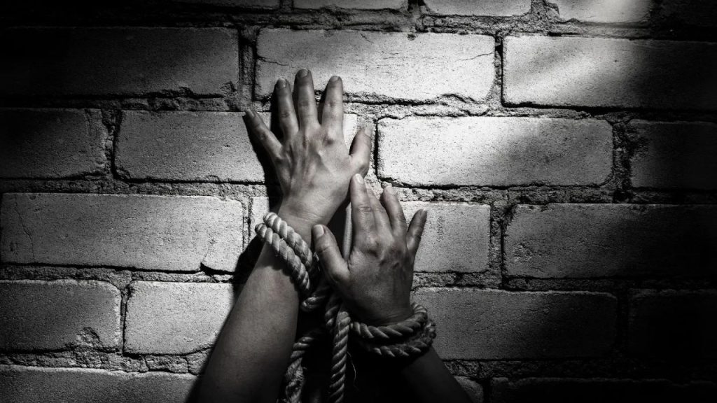 Human trafficking: 1,100 cases stuck as Dhaka tribunal awaits judge Human trafficking tribunal