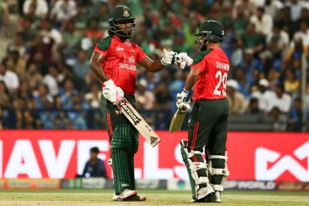 Jaker captain, Litton injured, Bangladesh bowl first jaker about Litton Das