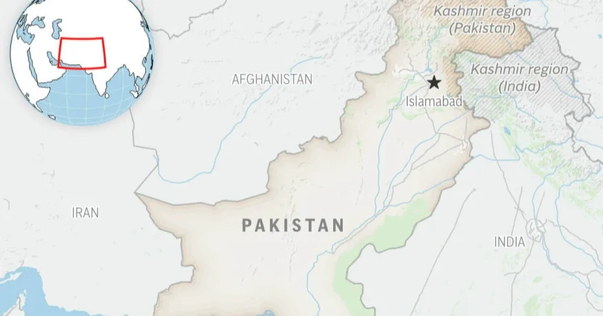 12 soldiers, 35 militants killed in Pakistani Taliban raids near Afghan border