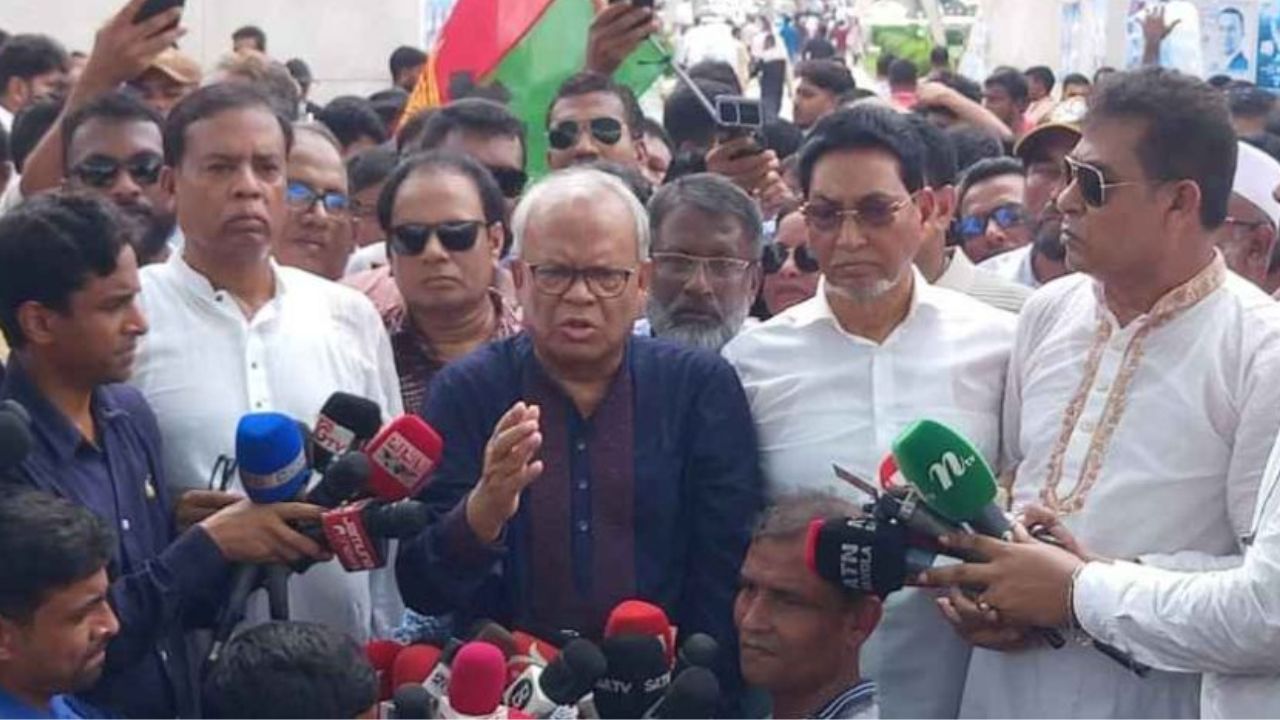 Rizvi denies attack on Fakhrul, blames govt for NY incident
