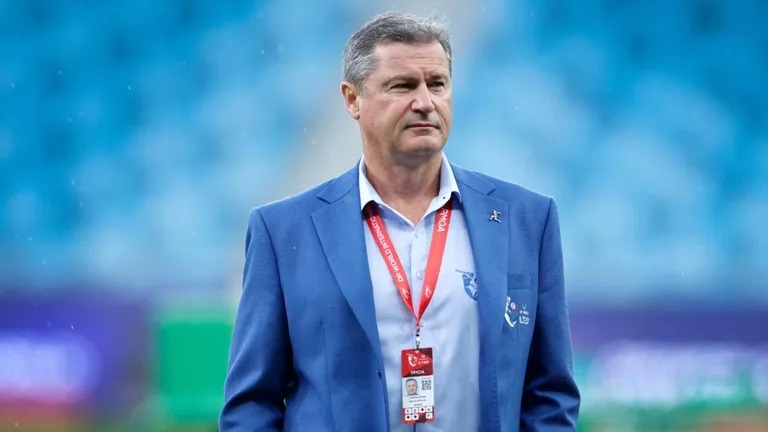 Taufel appointed to lead umpiring development in Bangladesh