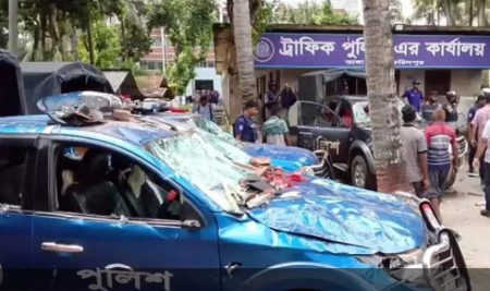 UNO office torched, police station vandalised in Bhanga protest