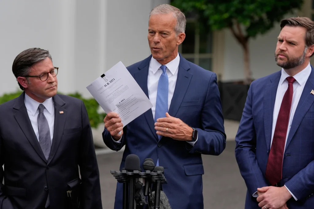 US govt on brink of first shutdown in almost seven years