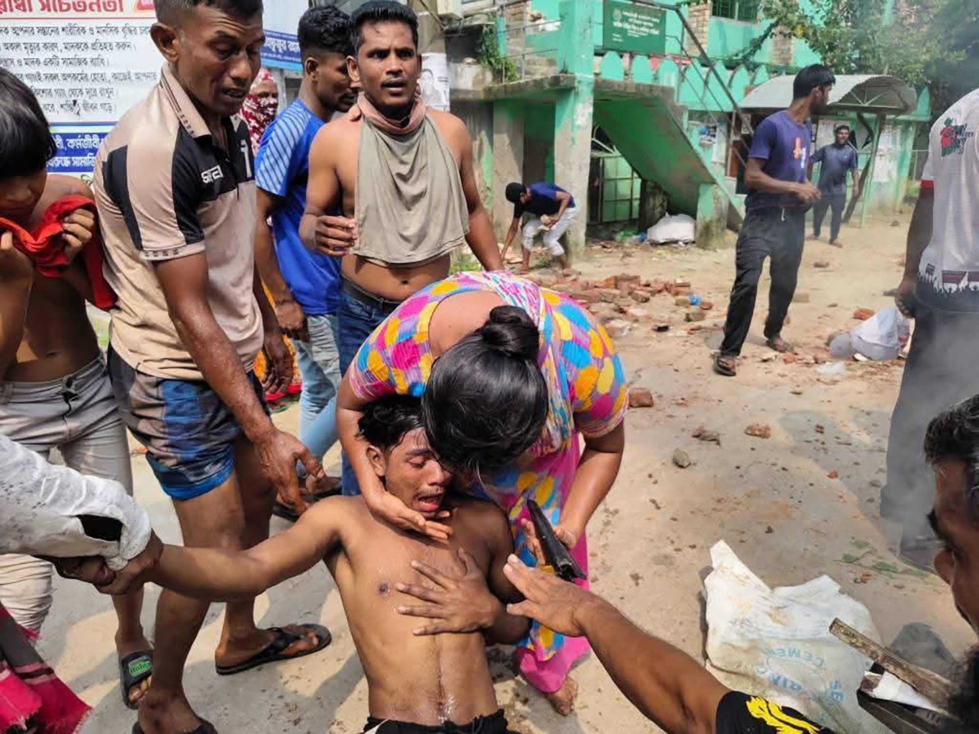 Clashes during eviction drive leave 30 injured including OC 