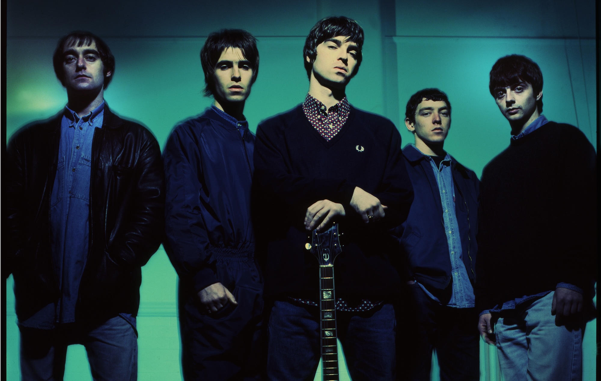 Oasis reborn: Gen Z sings along to the 90s!