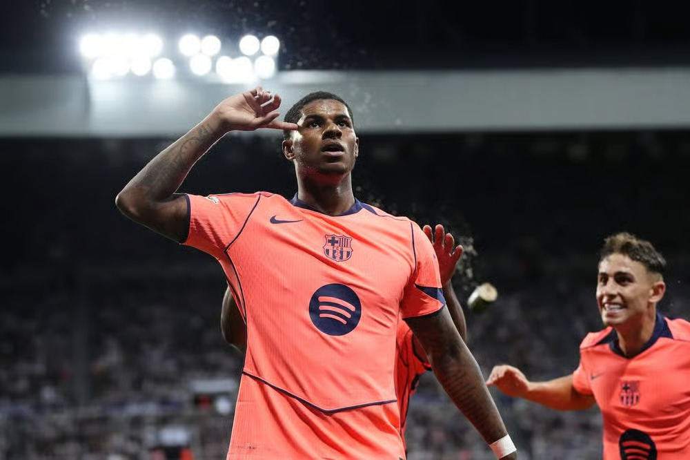 Rashford double secures Barcelona win at St James’ Park