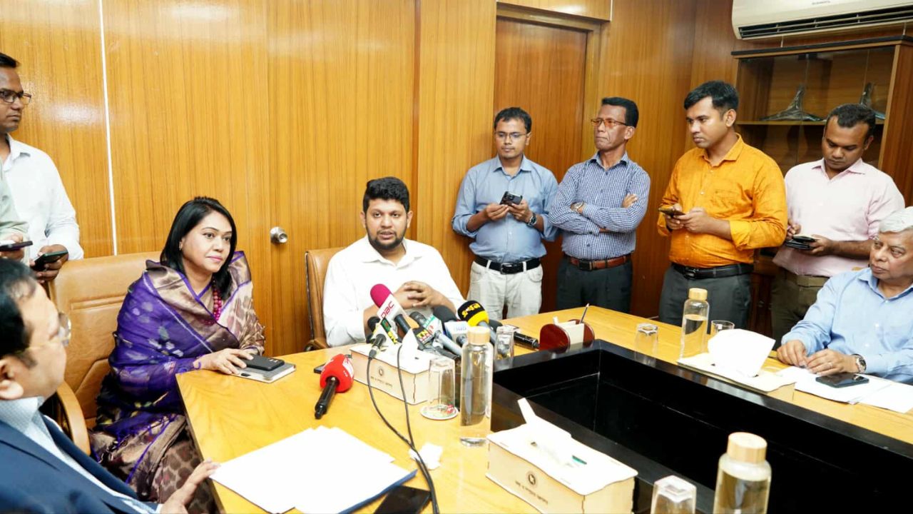 Info adviser urges TV channels to publish own codes of conduct