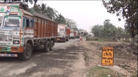 Cross-border trade resumes at Bhomra land port after Puja break Bhomra land port