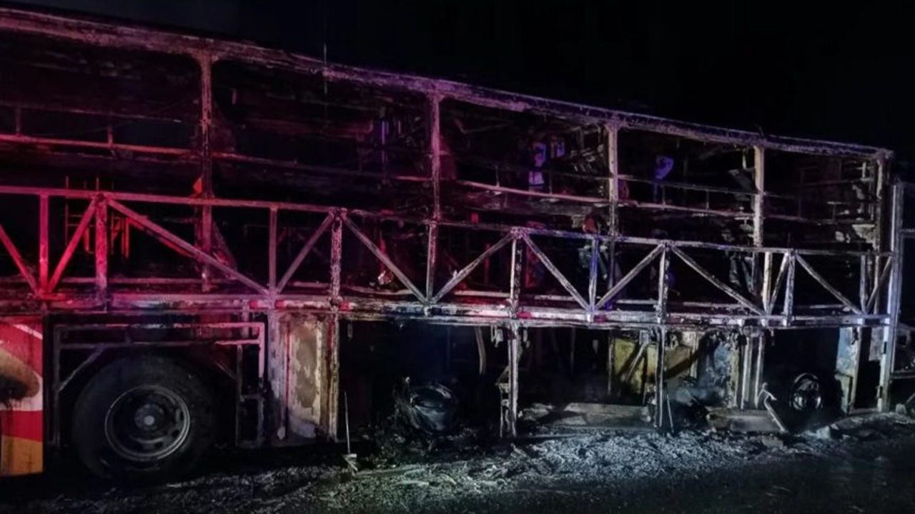 20 killed as Hyderabad–Bengaluru bus goes up in flames in Andhra Pradesh