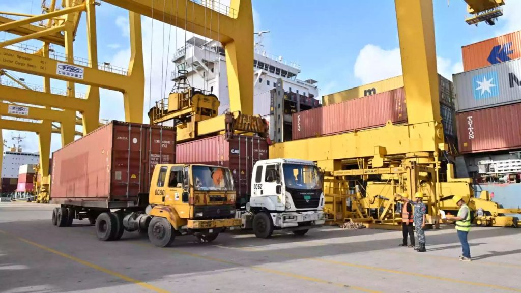 Maritime lawyers challenge Chattogram Port’s tariff hike Chattogram port employees arrested
